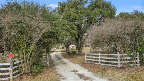 210 County Road 752 Donie TX 75838