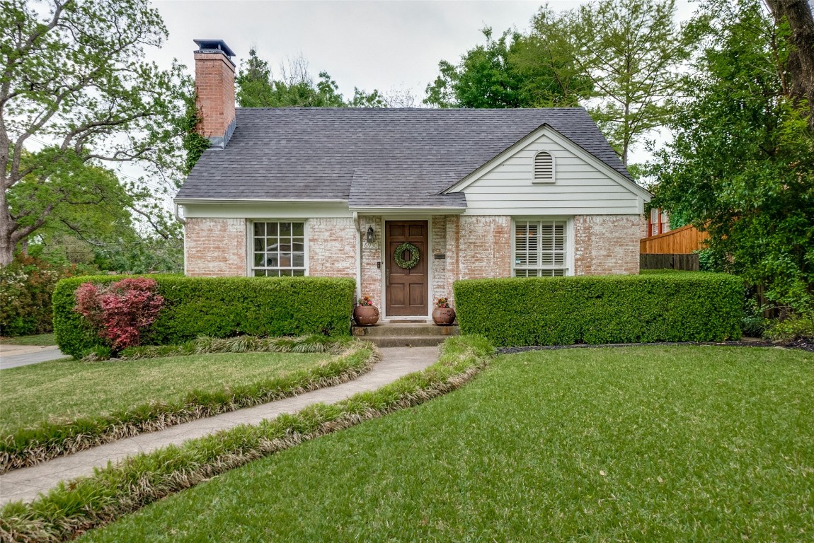 6930 Vivian Avenue Dallas TX 75223