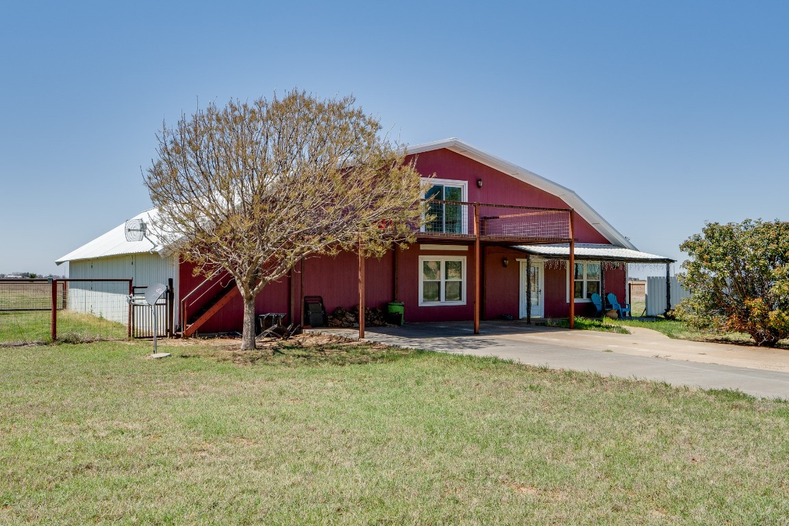 1609 N Munday Avenue Munday TX 76371