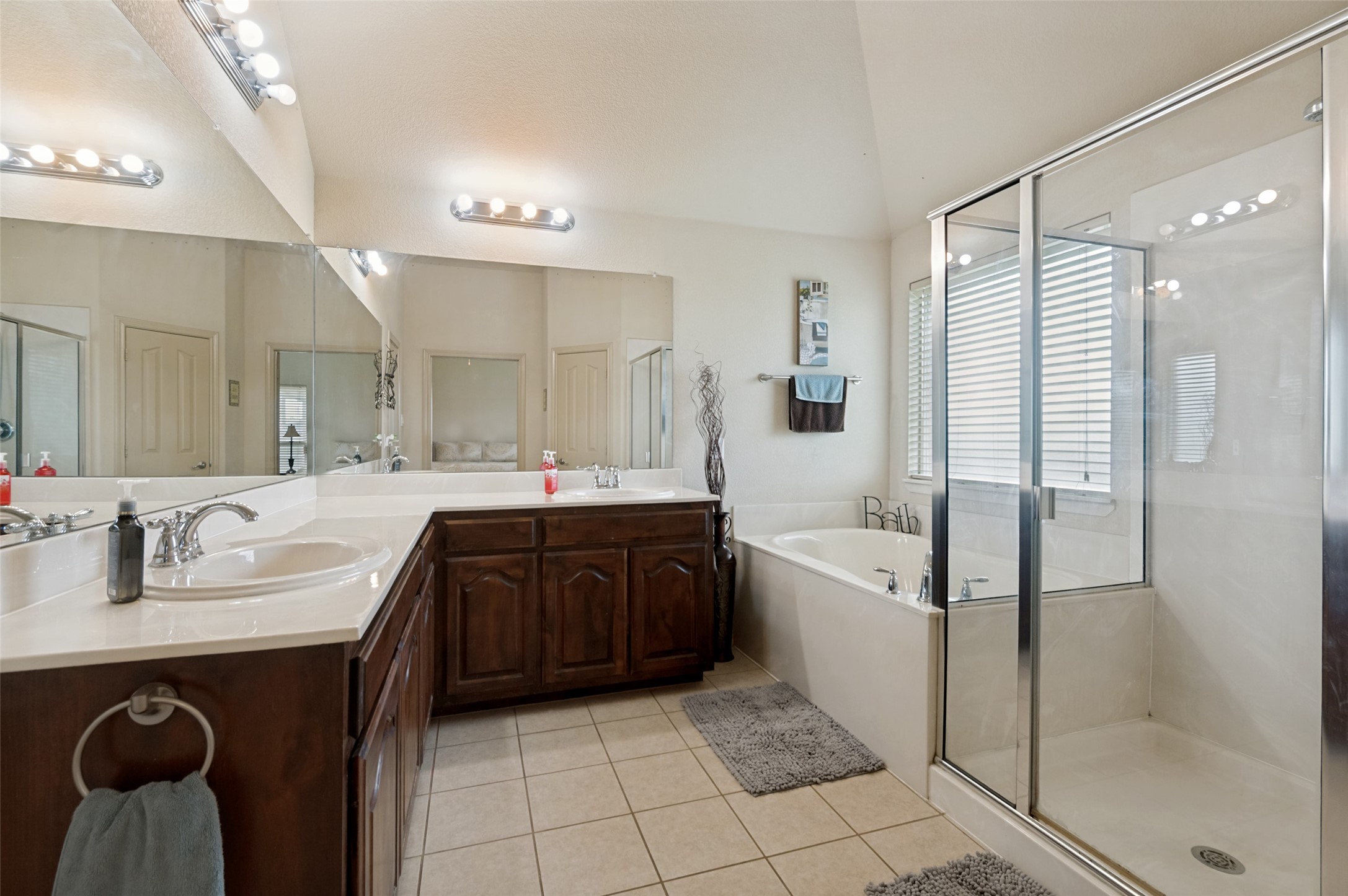 5836 Summerwood Drive Grand Prairie TX 75052