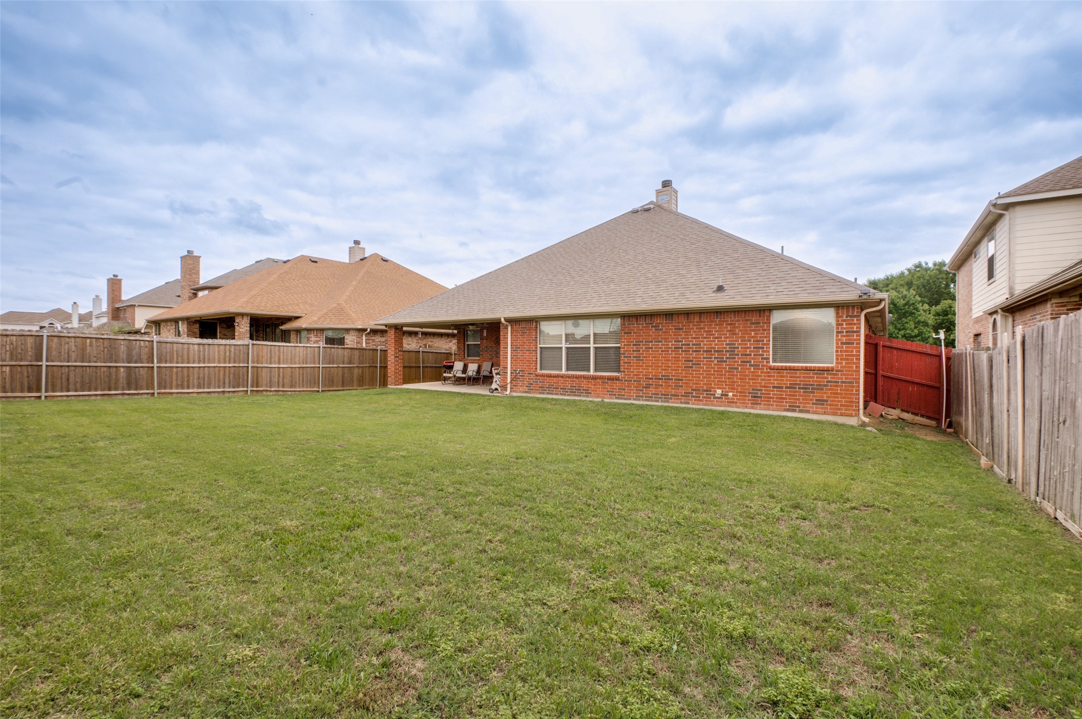 5836 Summerwood Drive Grand Prairie TX 75052