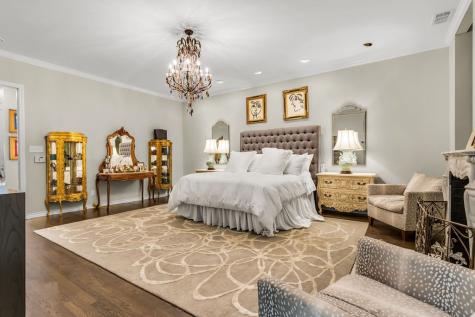 3802 S Versailles Avenue Dallas TX 75209