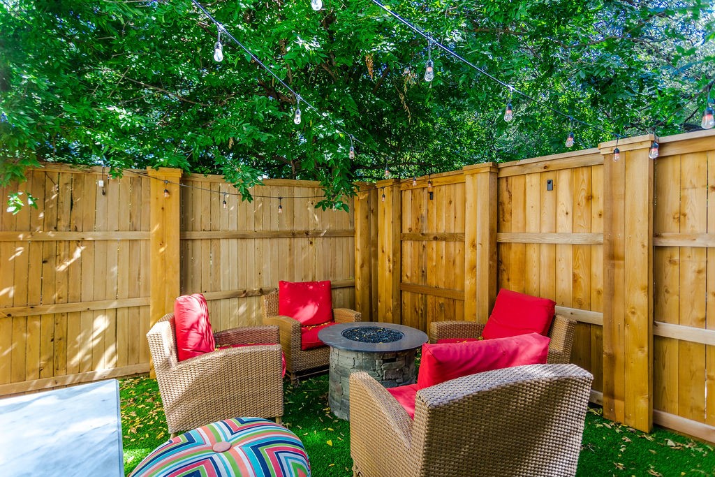 3802 S Versailles Avenue Dallas TX 75209