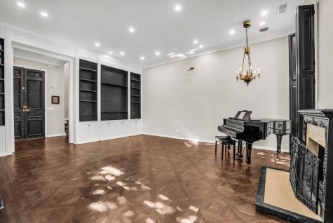 3802 S Versailles Avenue Dallas TX 75209