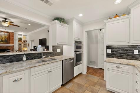6917 Truxton Drive Dallas TX 75231