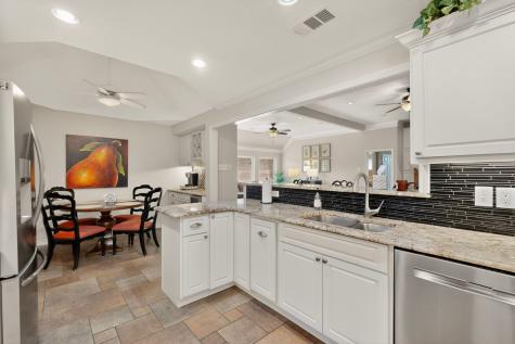 6917 Truxton Drive Dallas TX 75231