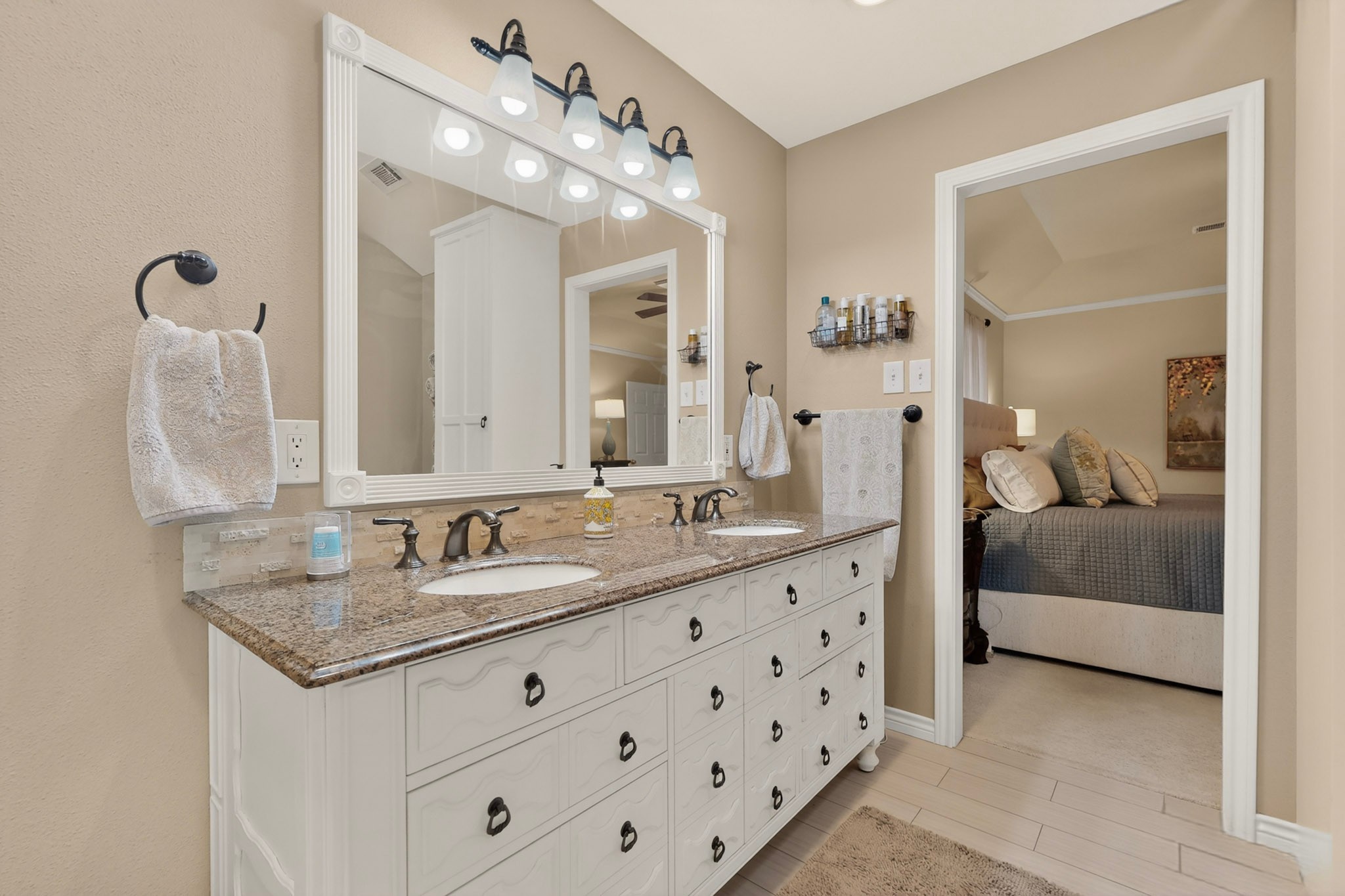 6917 Truxton Drive Dallas TX 75231