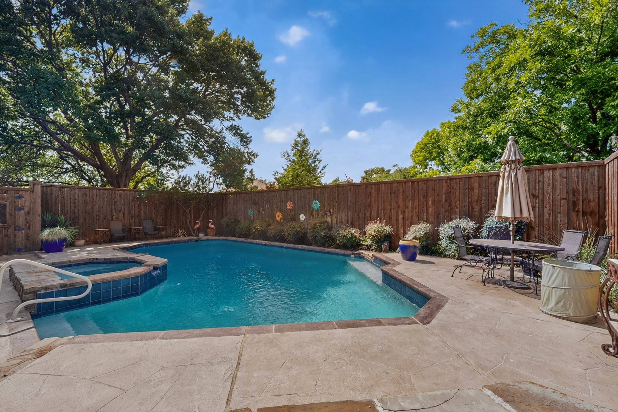 6917 Truxton Drive Dallas TX 75231