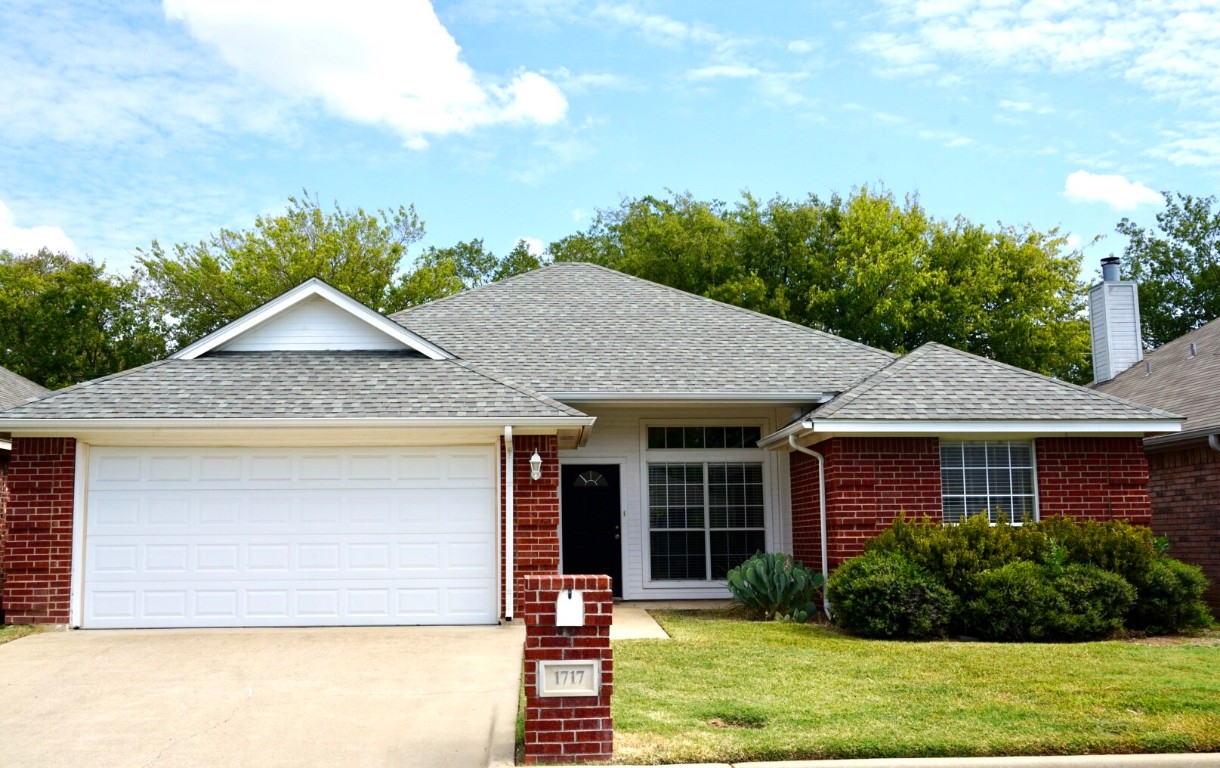 1717 Sully Court Stephenville TX 76401