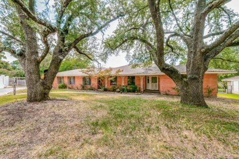 1042 Lakeshore Drive Mesquite TX 75149