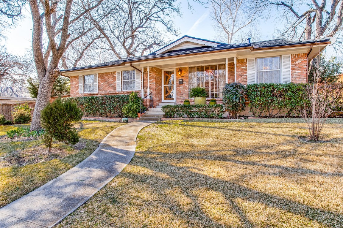 3073 El Tovar Avenue Dallas TX 75233