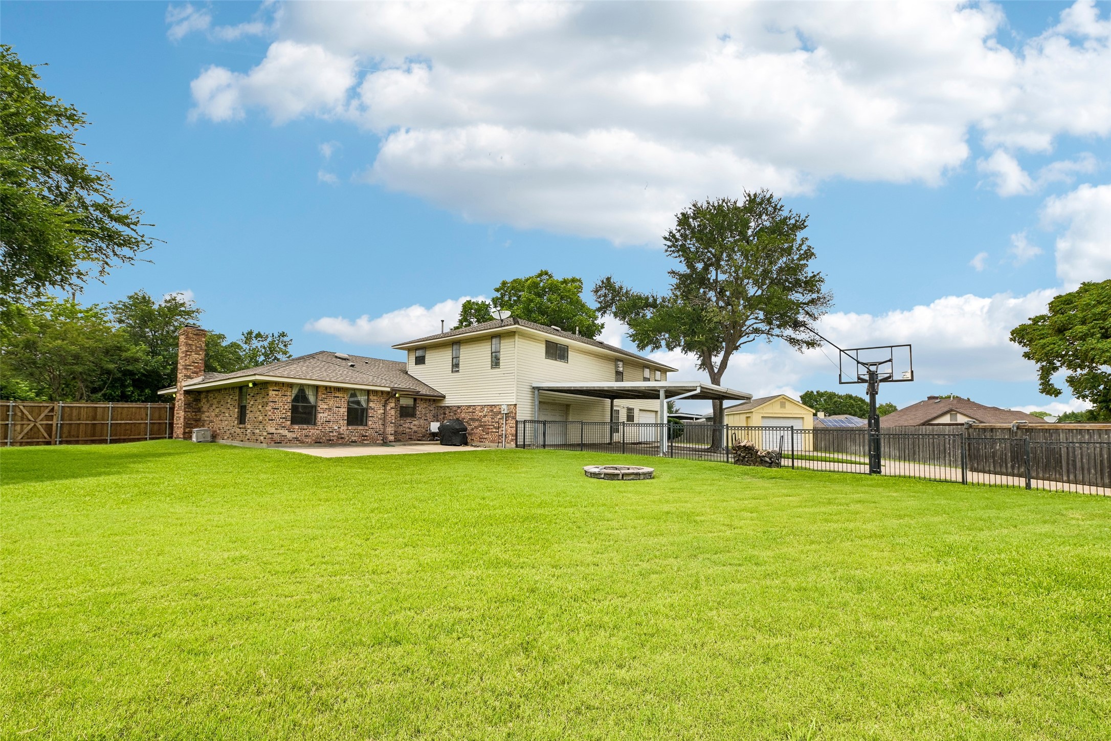 4516 Parkdale Circle Sachse TX 75048