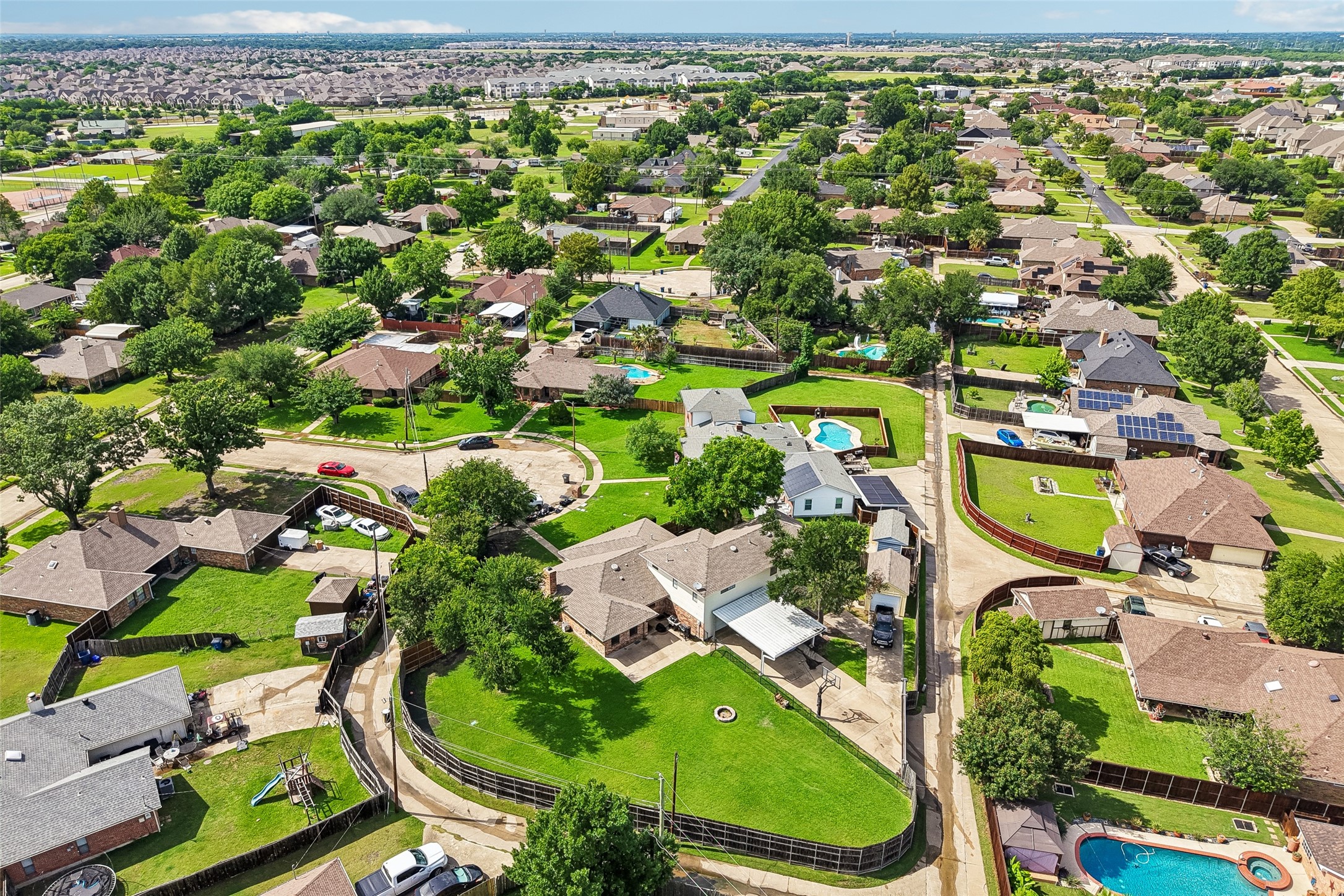 4516 Parkdale Circle Sachse TX 75048