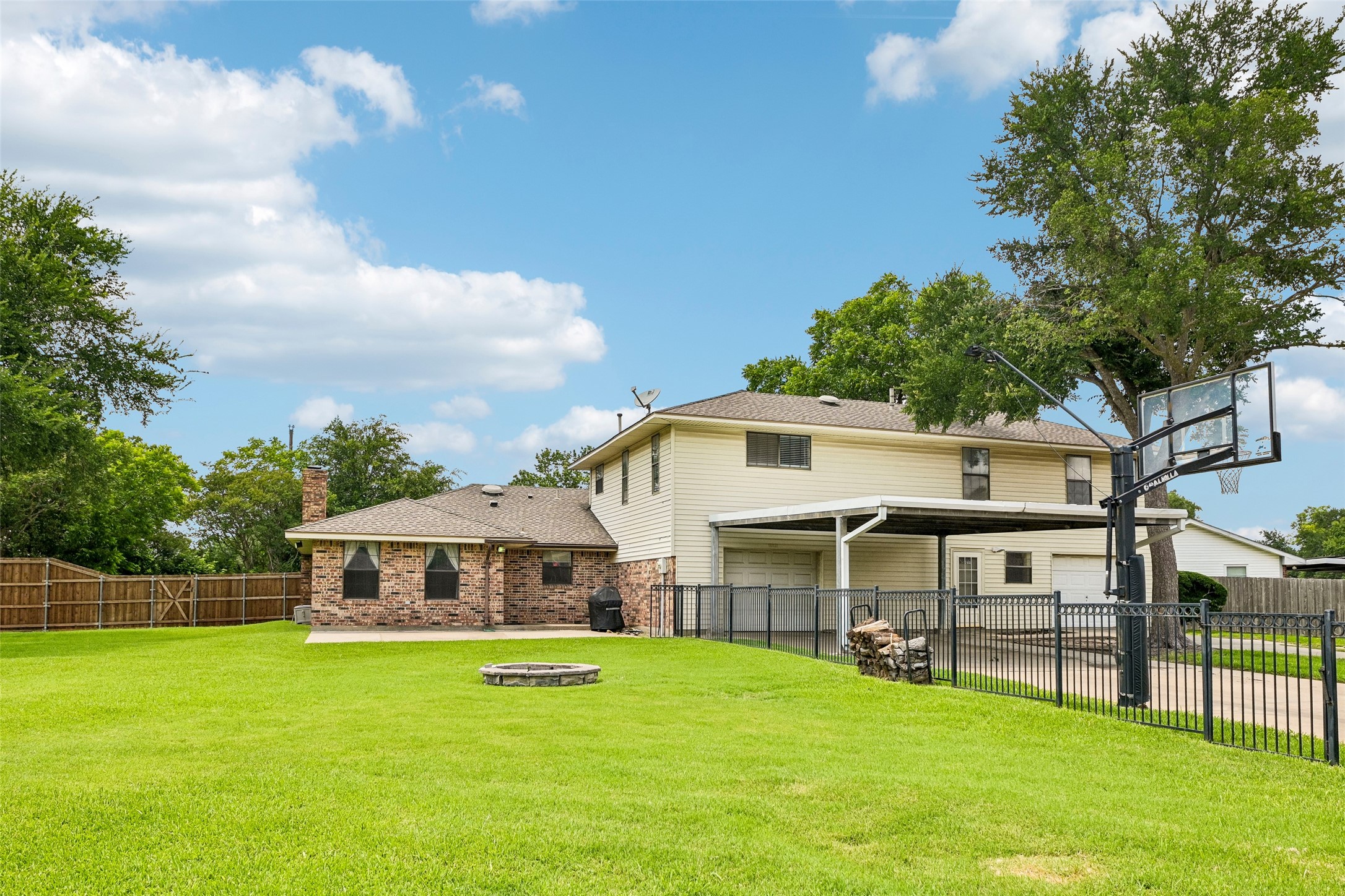 4516 Parkdale Circle Sachse TX 75048