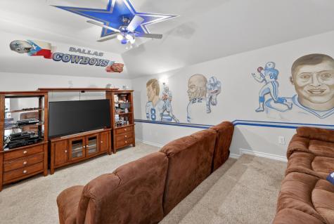 802 Myers Meadow Drive Garland TX 75043