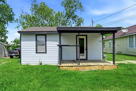 506 Bluebonnet Street Aubrey TX 76227