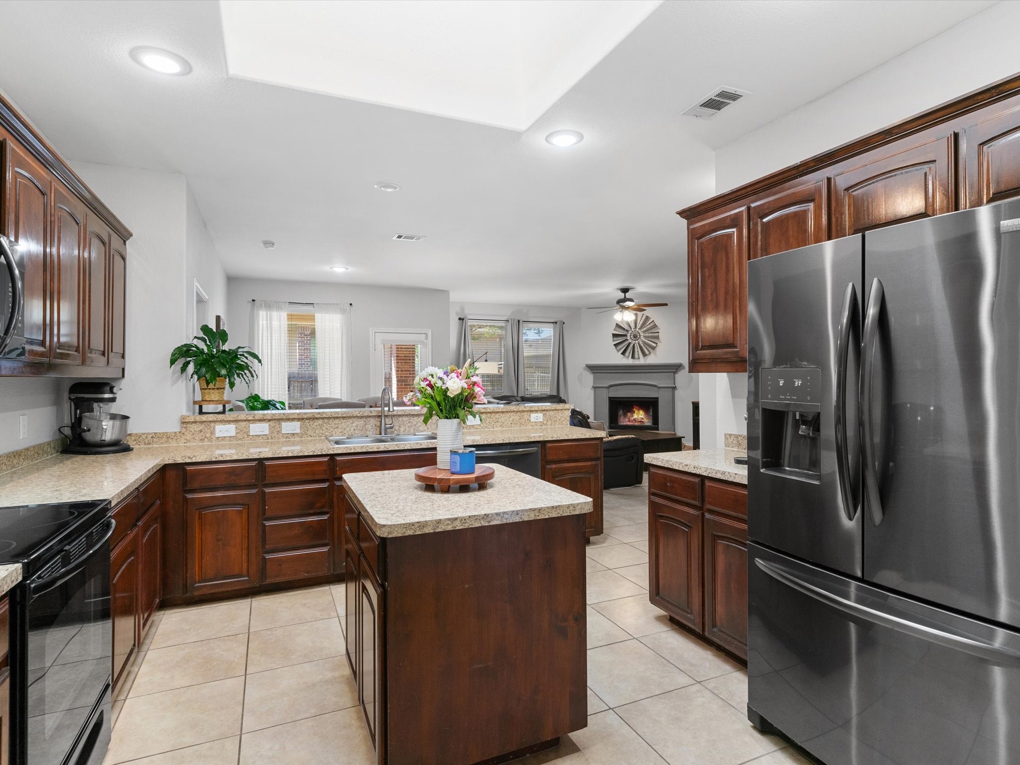 10857 Irish Glen Trail Fort Worth TX 76052