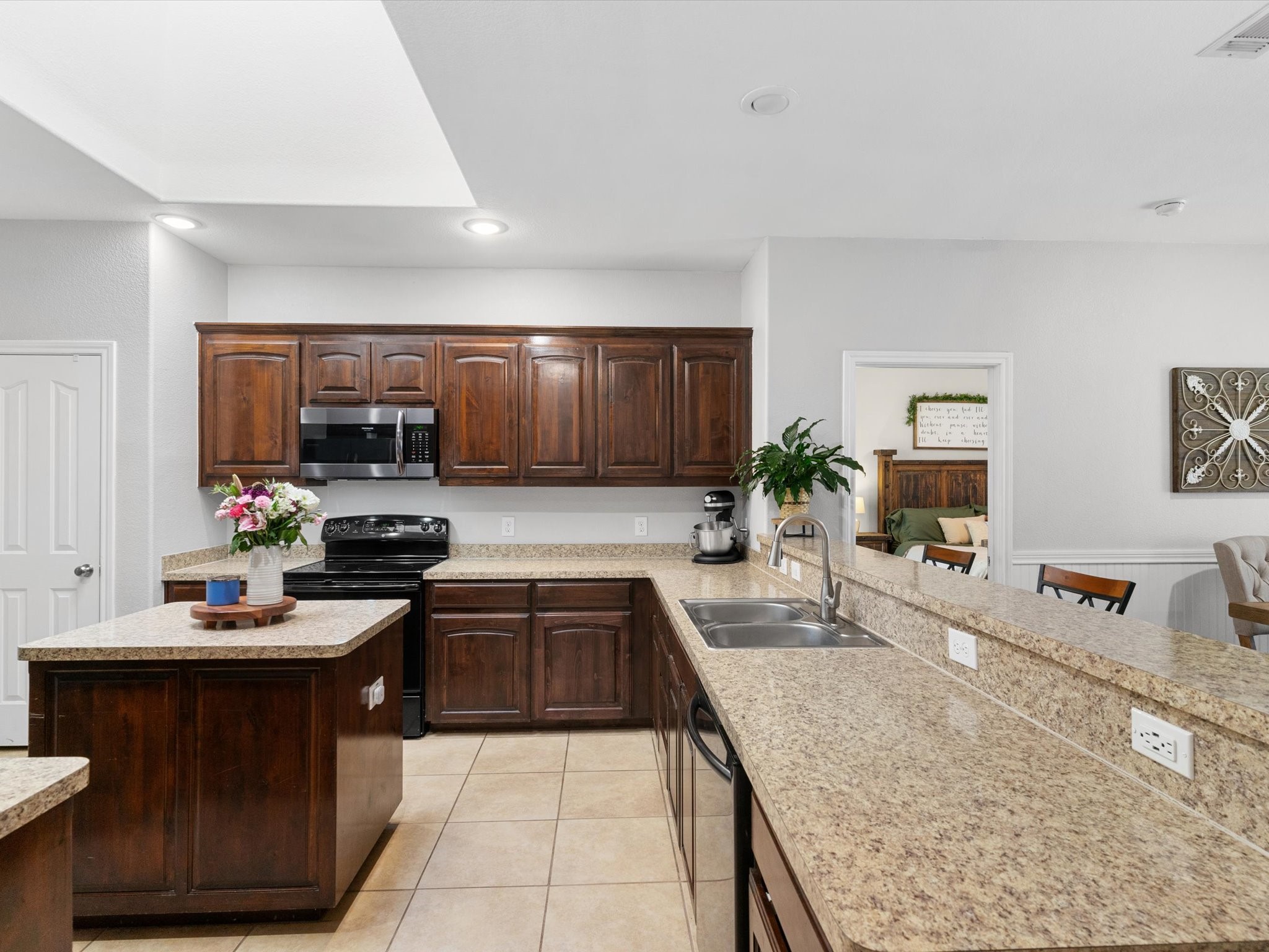 10857 Irish Glen Trail Fort Worth TX 76052