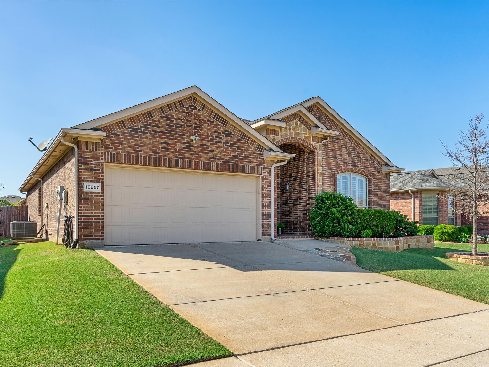 10857 Irish Glen Trail Fort Worth TX 76052