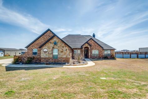 135 Remington Park Drive Springtown TX 76082