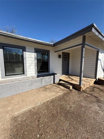 1114 W Mesquite Street Coleman TX 76834