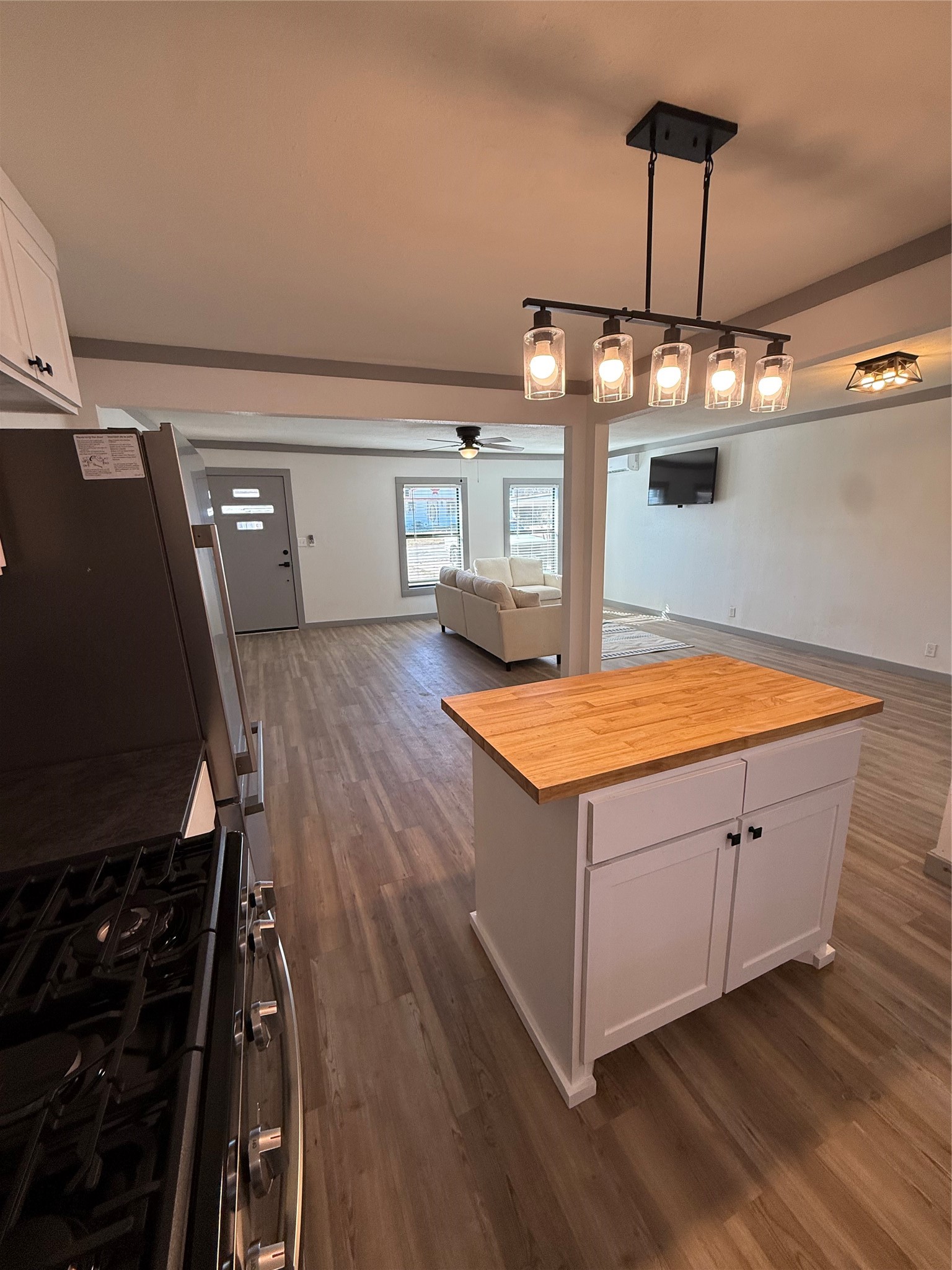 1114 W Mesquite Street Coleman TX 76834