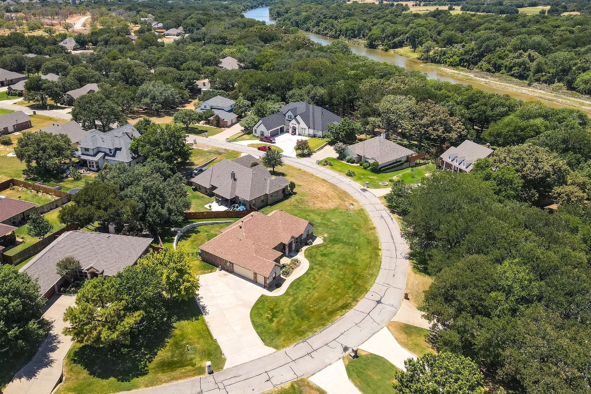 8520 Kingsley Circle Granbury TX 76049