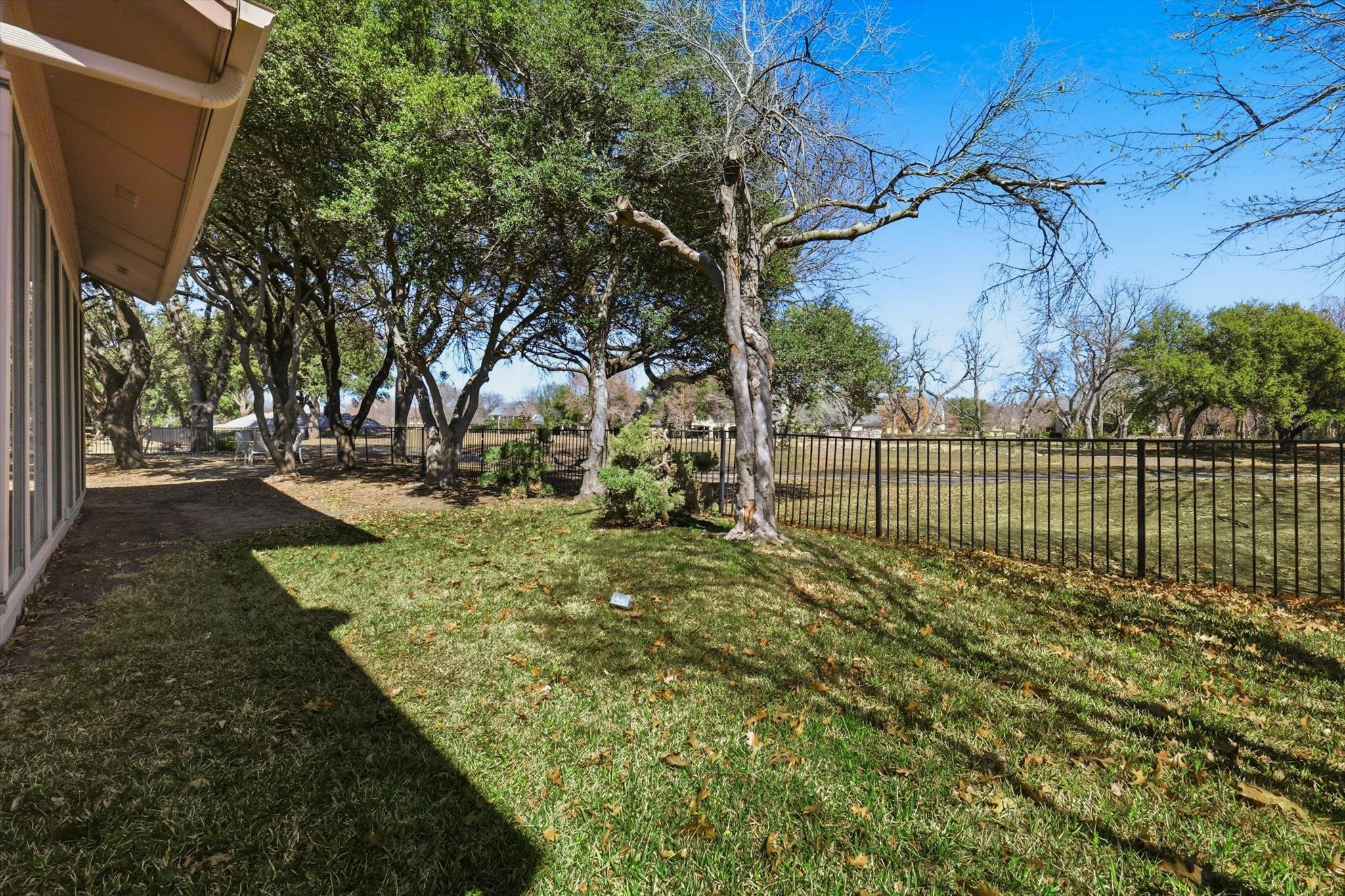 5806 Bent Trail Dallas TX 75248