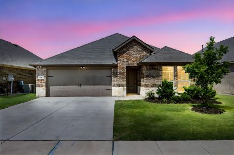727 Philadelphia Street Fate TX 75189