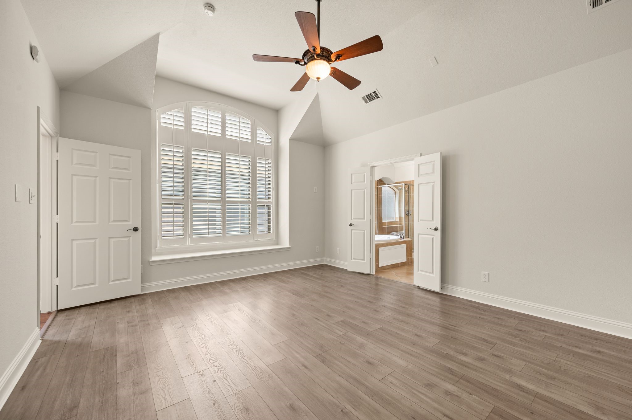 6109 Lake Way North Richland Hills TX 76180