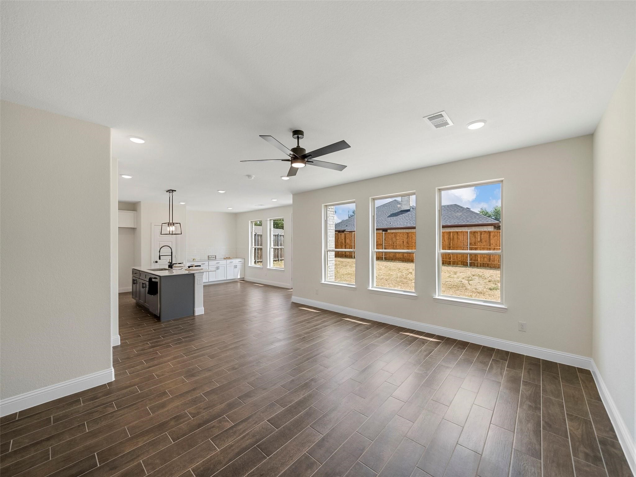 103 Brooks Drive Terrell TX 75160