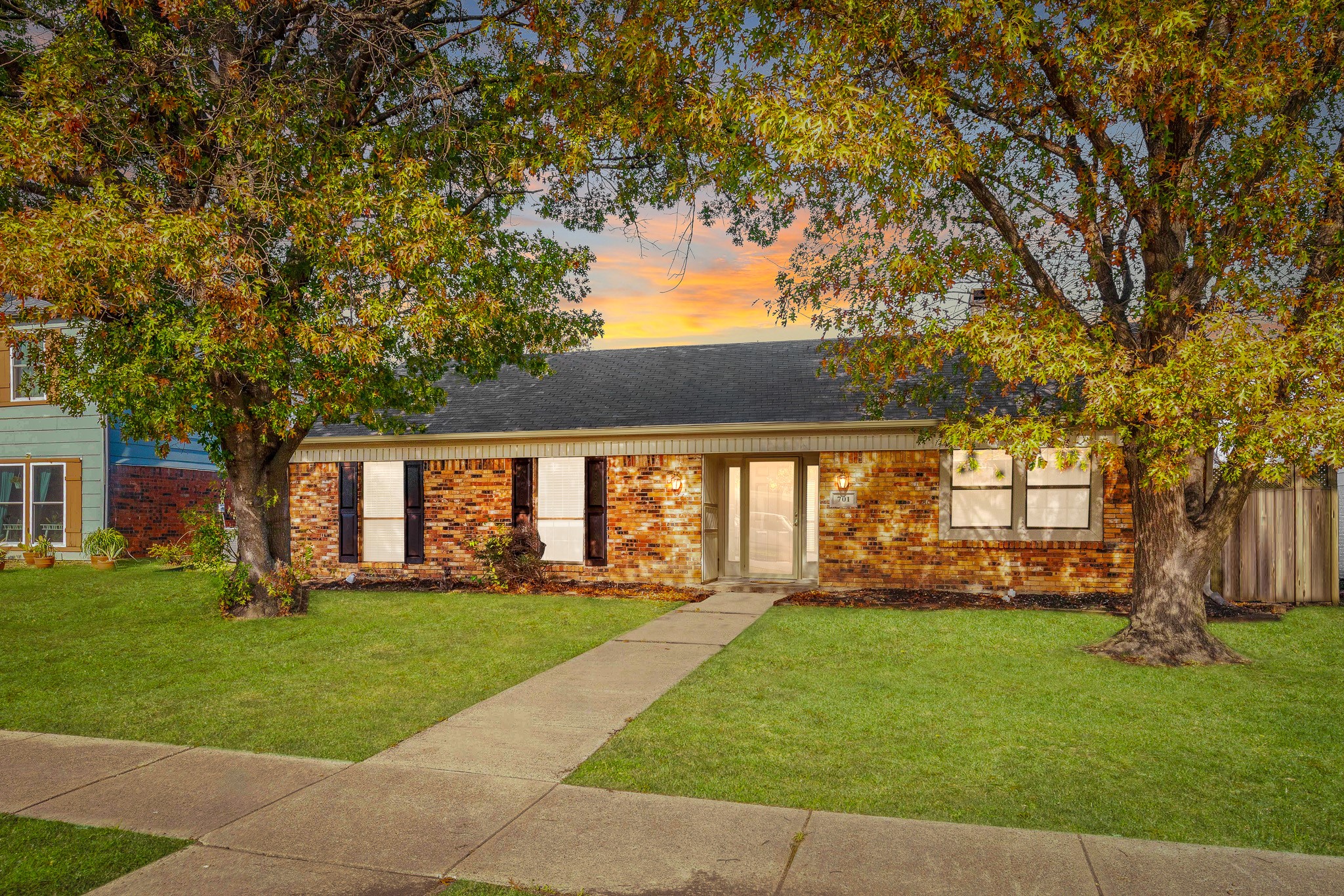 701 Melissa Lane Garland TX 75040