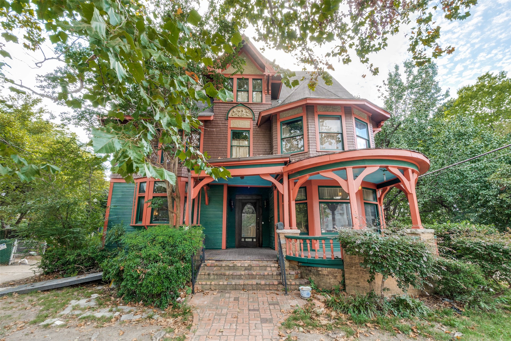713 N Carroll Avenue Dallas TX 75246