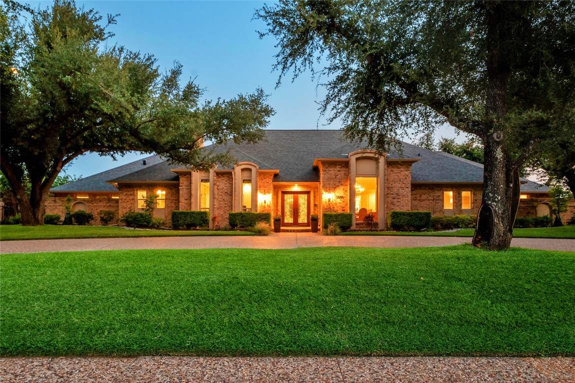 5606 Lobello Drive Dallas TX 75229