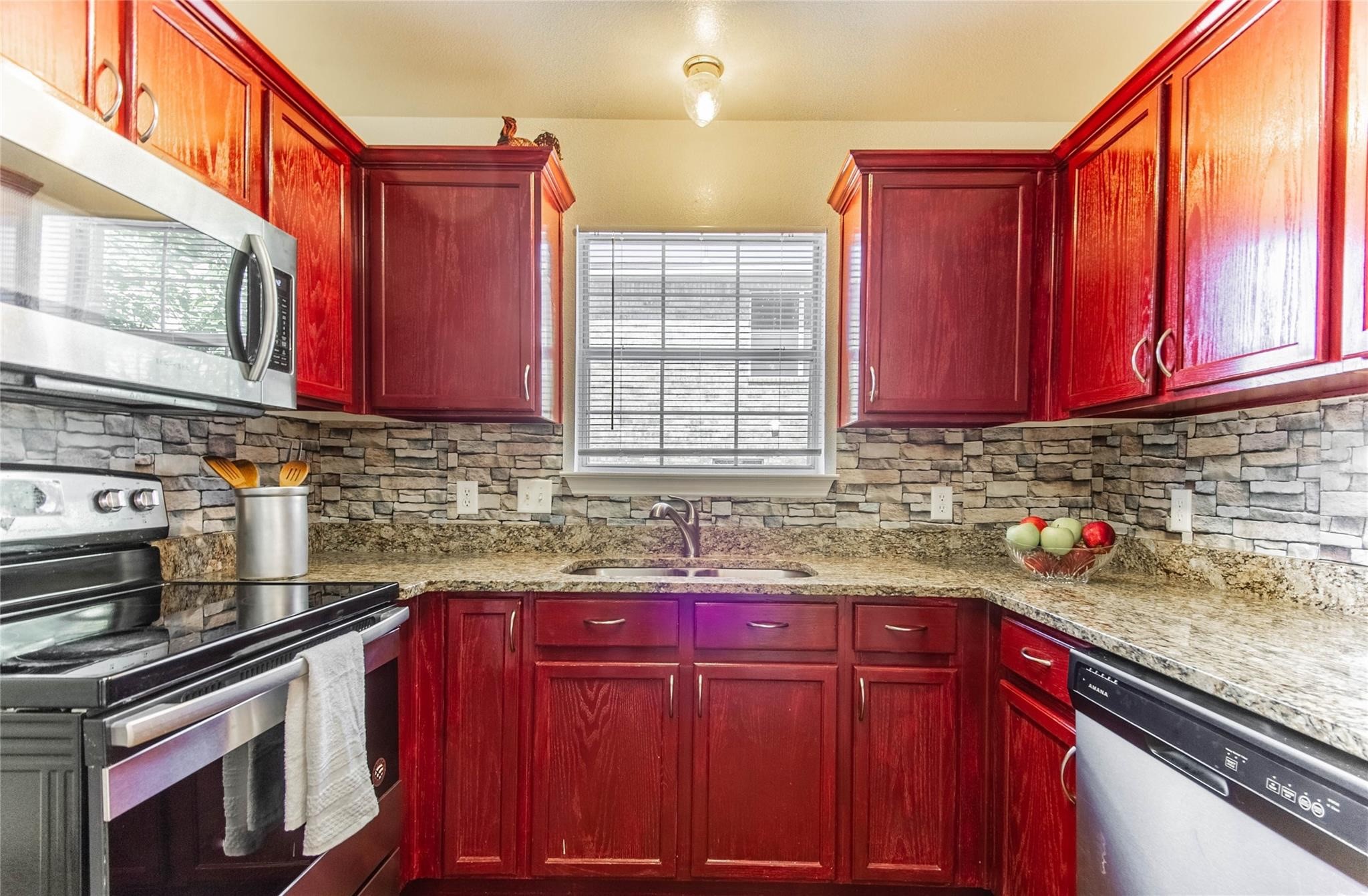1953 Timber Oaks Drive Garland TX 75040