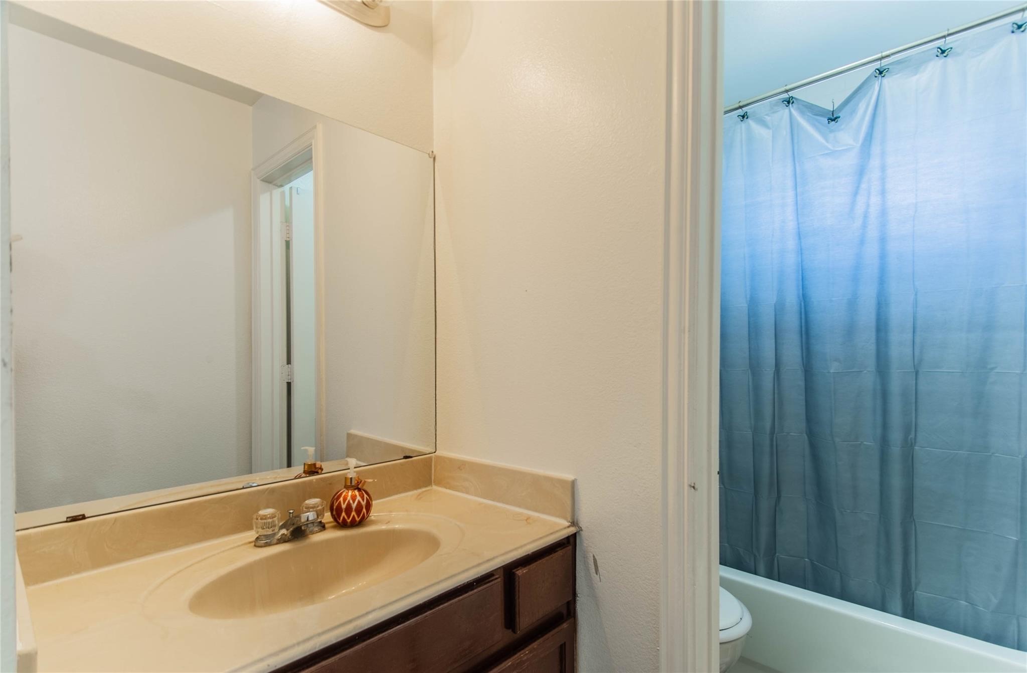 1953 Timber Oaks Drive Garland TX 75040