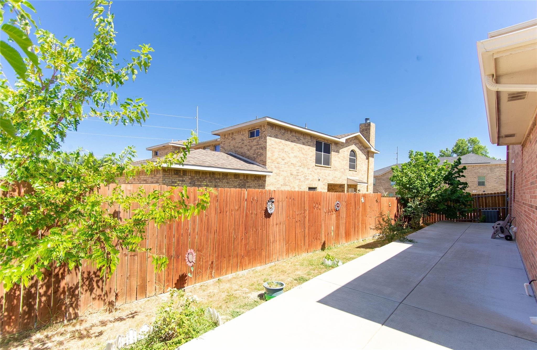 1953 Timber Oaks Drive Garland TX 75040