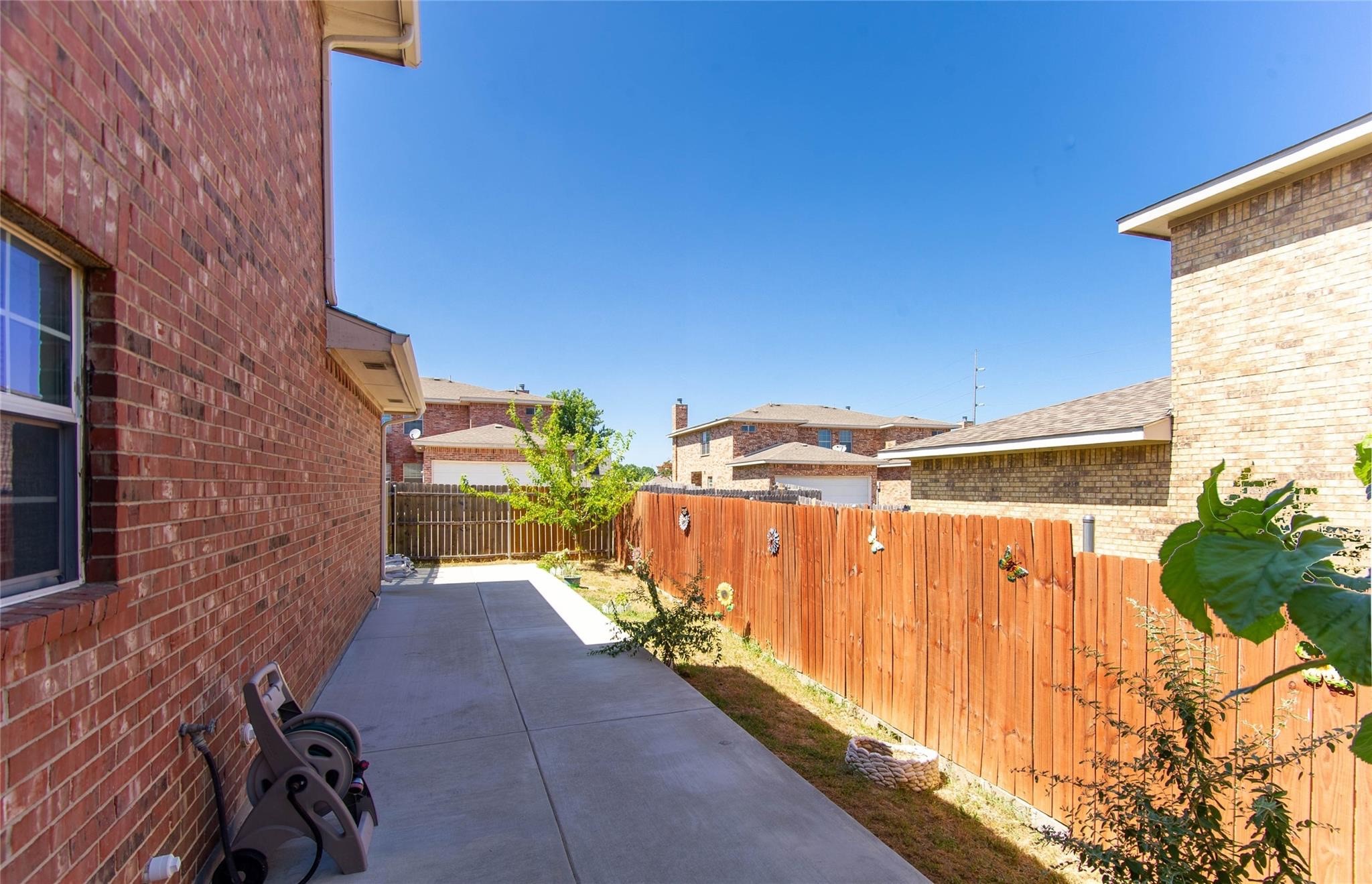 1953 Timber Oaks Drive Garland TX 75040