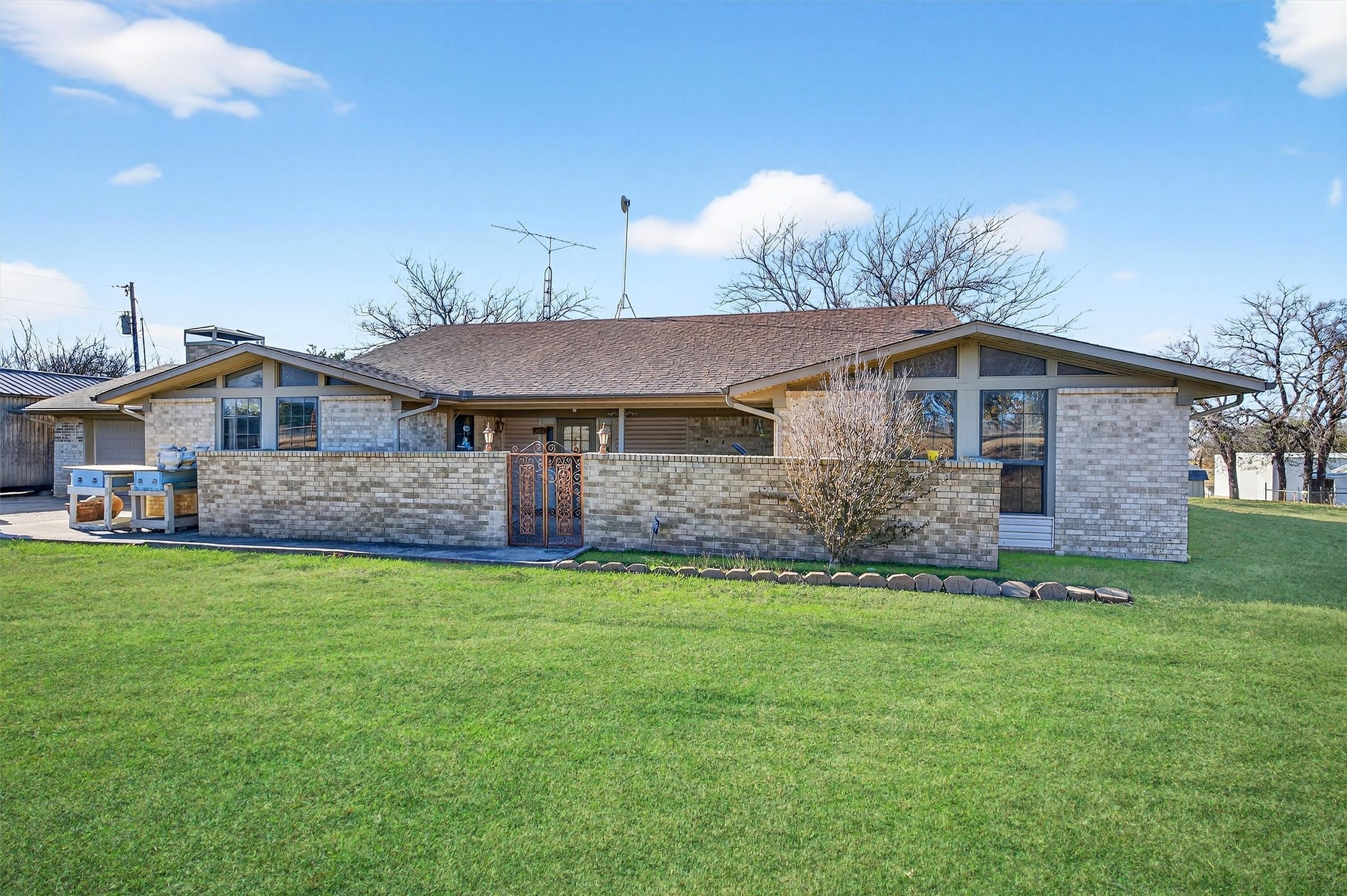 1839 County Road 121 Gainesville TX 76240