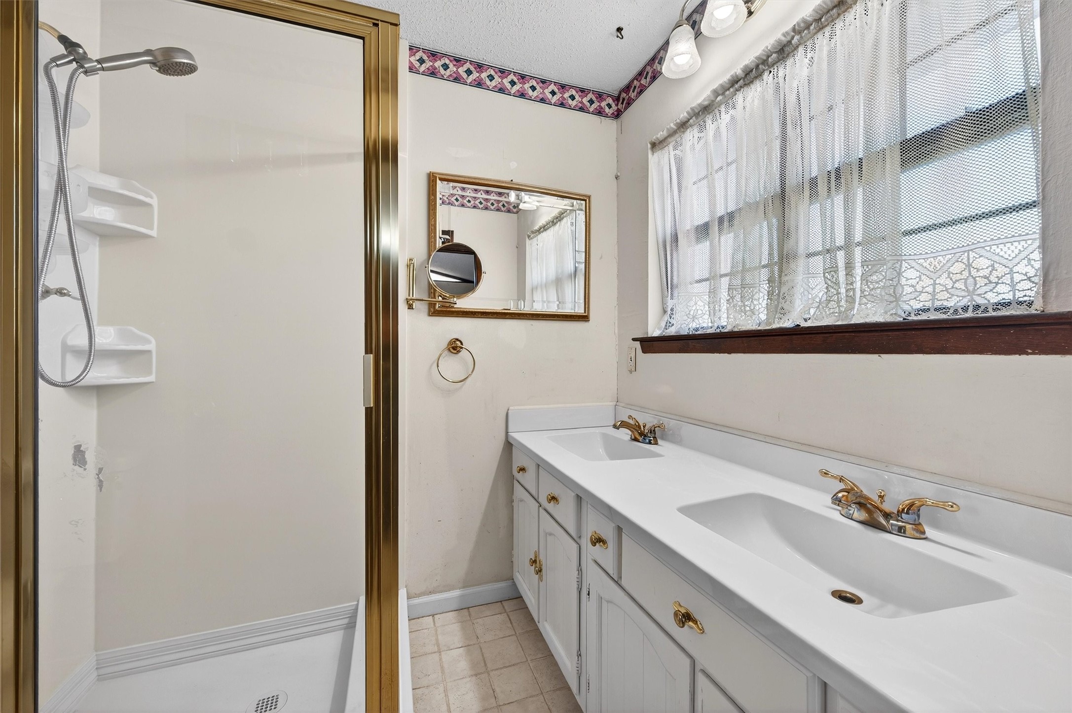 1839 County Road 121 Gainesville TX 76240
