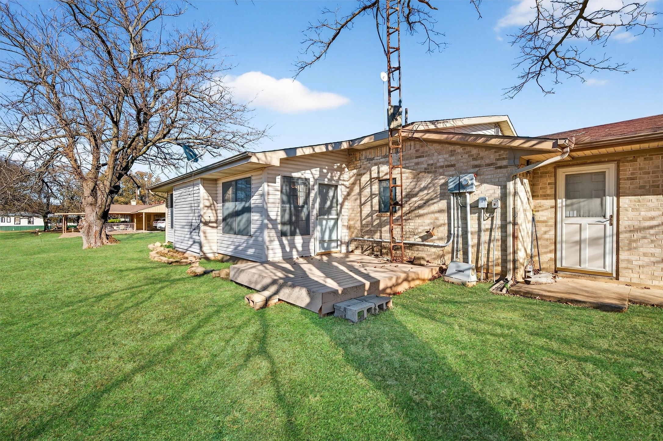 1839 County Road 121 Gainesville TX 76240
