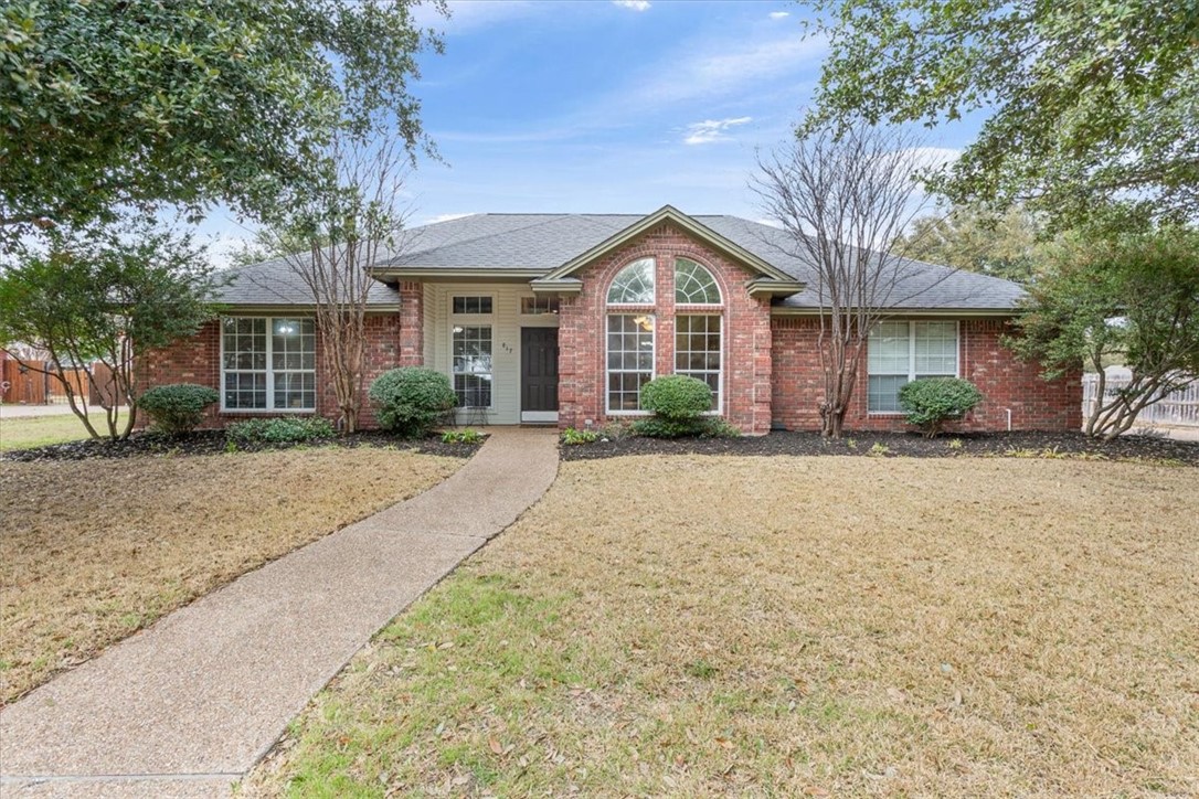 817 Stoneridge Drive Hewitt TX 76643