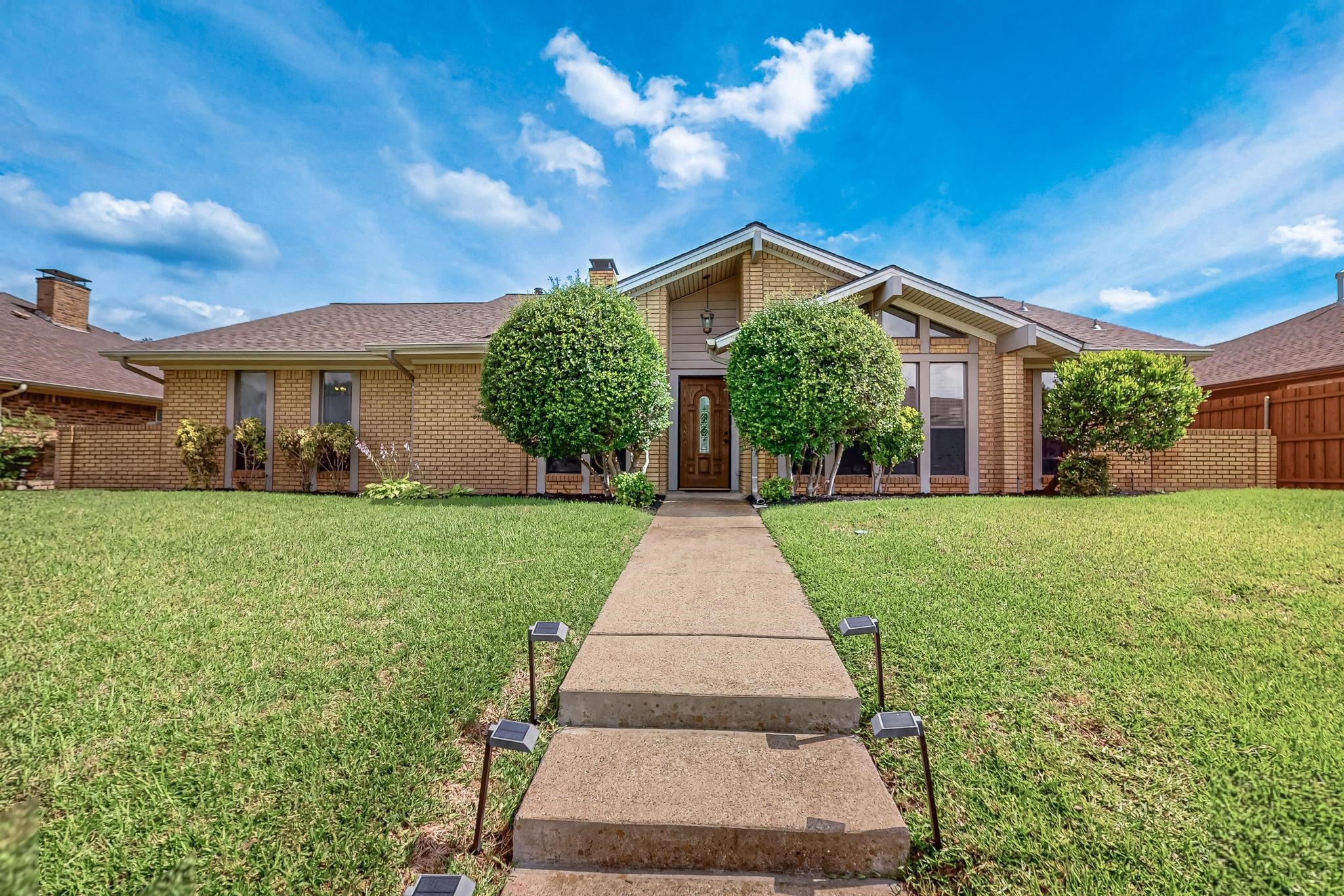 Carrollton TX, 2204 Ridgewood