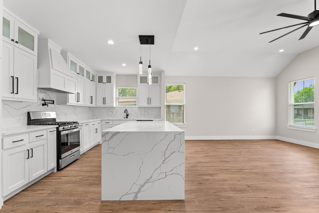 1540 Gardenside Drive Dallas TX 75217