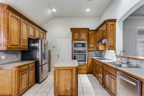 7901 Chaddington Drive North Richland Hills TX 76182