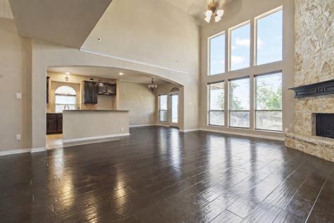 912 Danbury Drive Desoto TX 75115