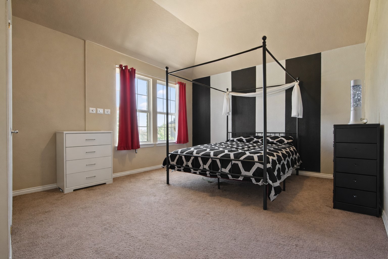 912 Danbury Drive Desoto TX 75115