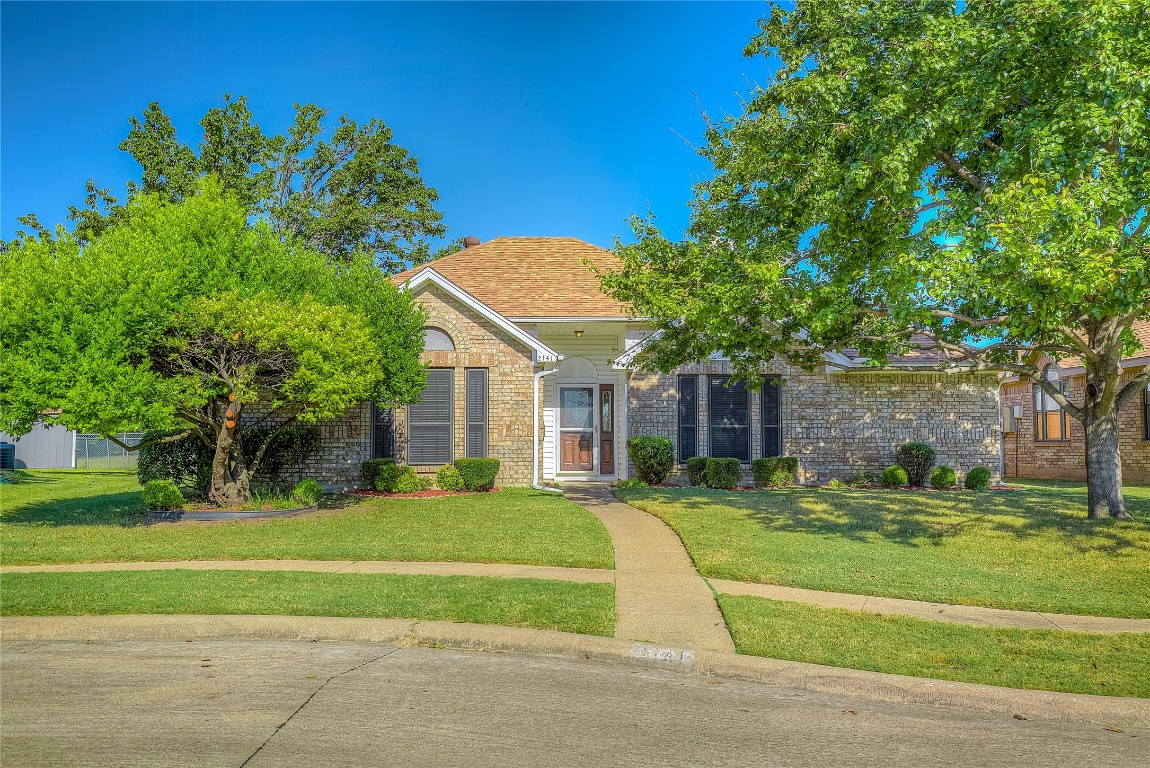 2141 Live Oak Drive Garland TX 75040
