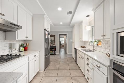 3600 Manderly Place Fort Worth TX 76109