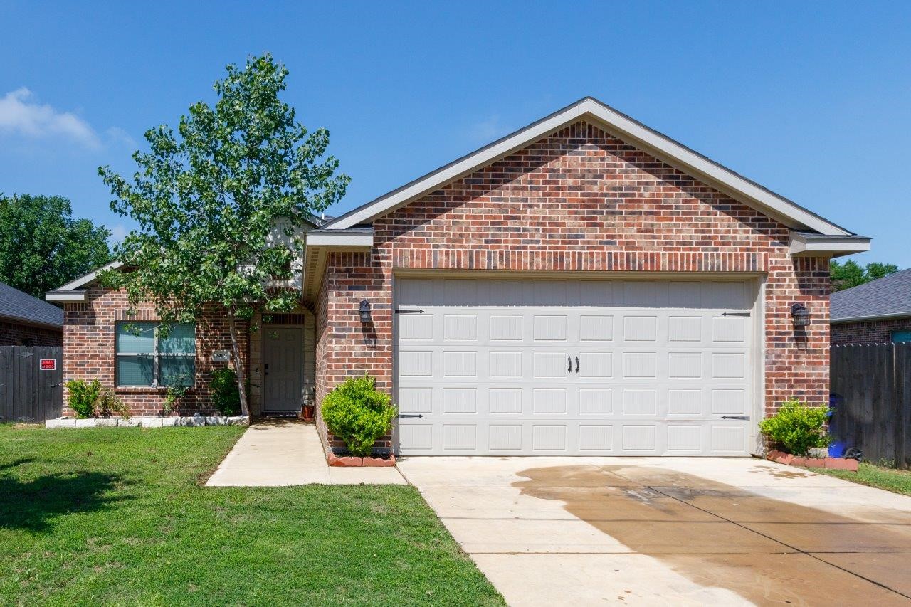 2409 Doty Lane Balch Springs TX 75180